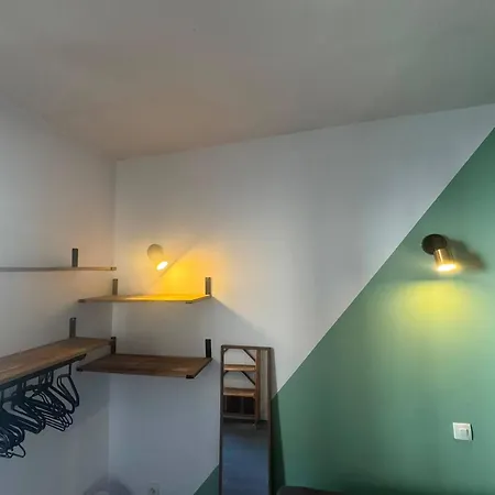 Charming 2-bedroom In Pariss Vibrant 19th Arrondissement * Paryż